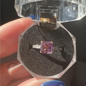 Elegant Amethyst Gemstone Ring